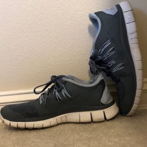 nike blue sneakers sz 6.5